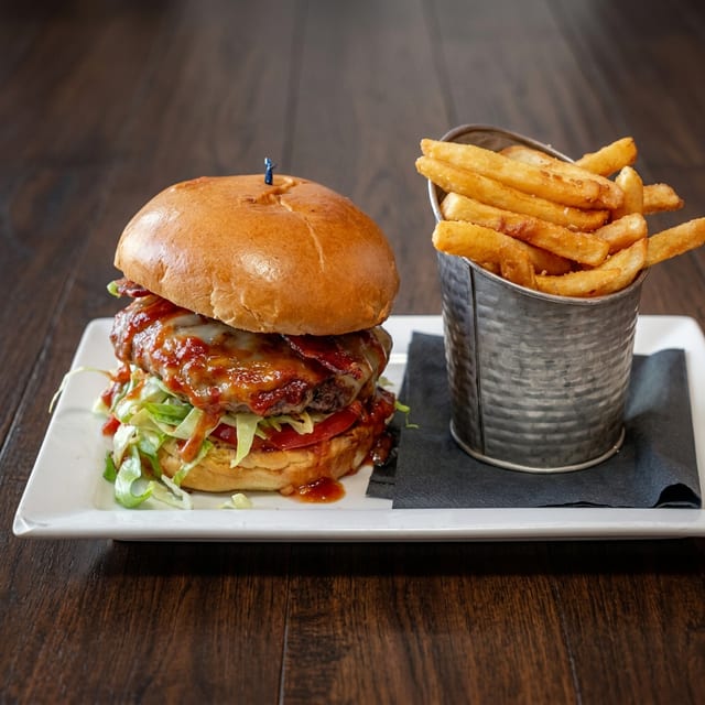 KIN Burger.